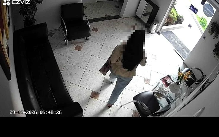 Câmera Smart Monitoramento com inteligência artificial detectando a presença de uma pessoa na entrada do imóvel
